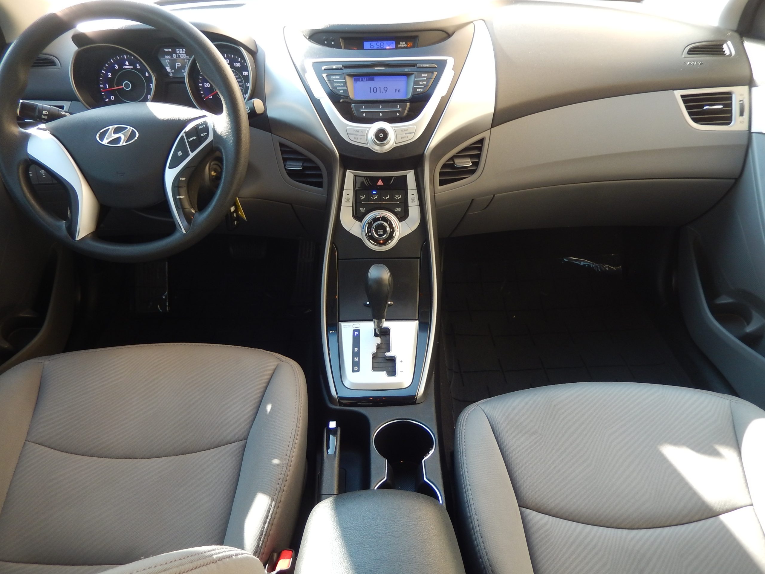 Used 2012 Hyundai Elantra GLS Sedan for sale in 