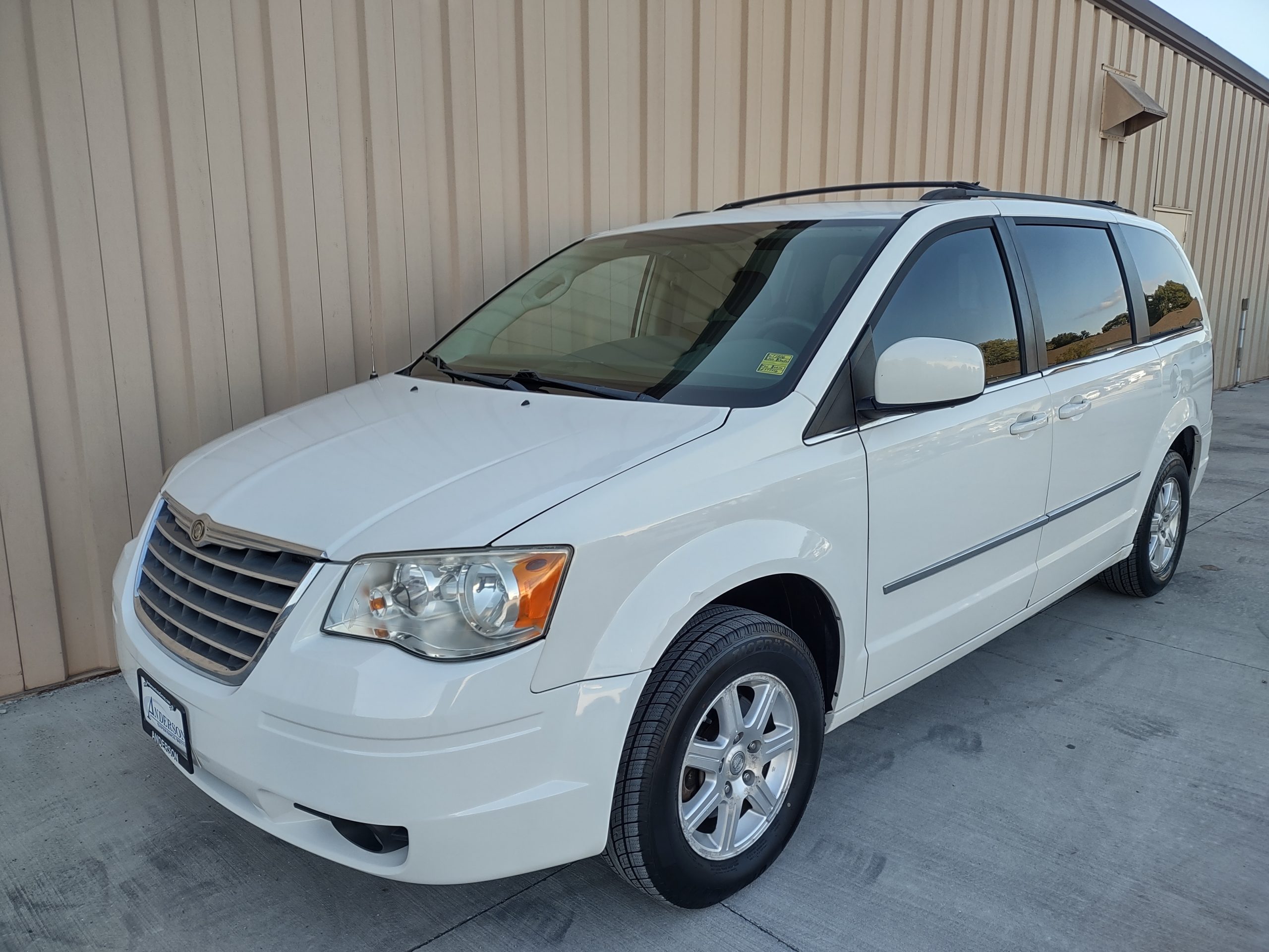 Used 2009 Chrysler Town & Country Touring