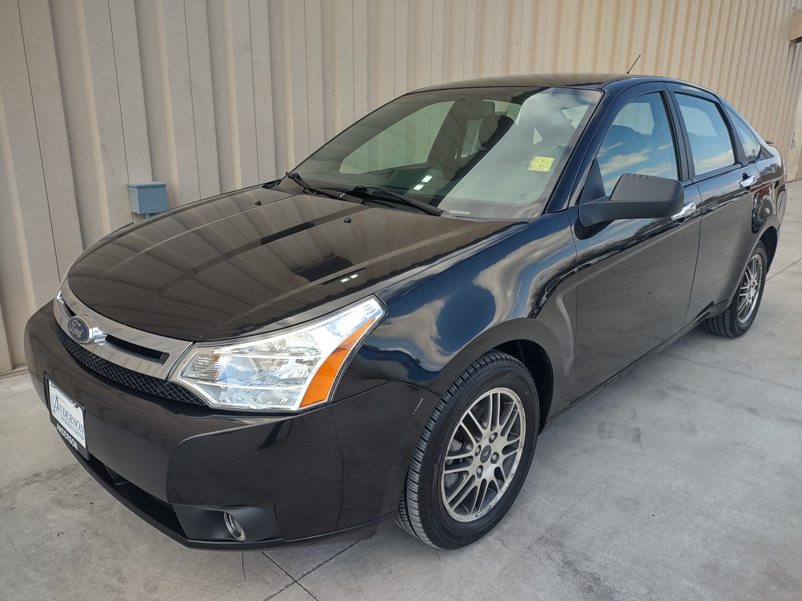 Used 2010 Ford Focus SE